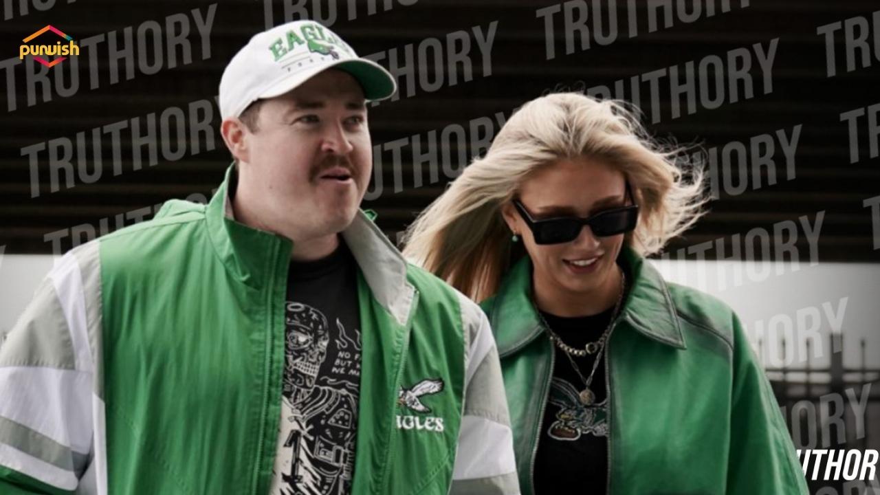 Shane Gillis Sister Story: Meet Kait & Sarah Gillis and Their Journey