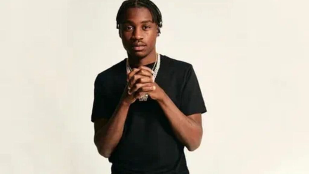 Is Lil Tjay in a relationship